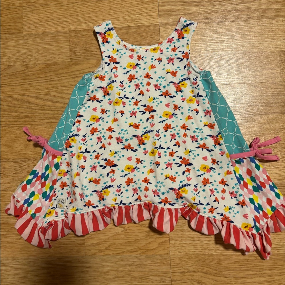 “Wildflower” tunic size 4 in great condition
